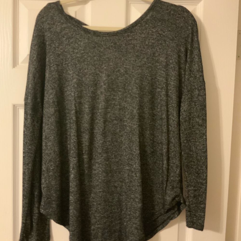 Ladies XL soft, long sleeve top
